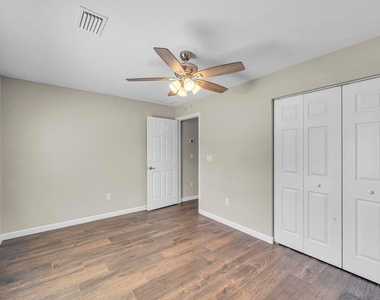 574 Nw Bayshore Boulevard - Photo Thumbnail 34
