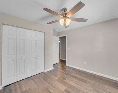 574 Nw Bayshore Boulevard - Photo Thumbnail 30