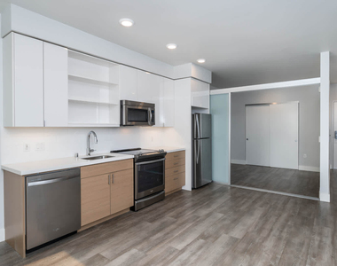 285 8th Ave N. - Photo Thumbnail 7