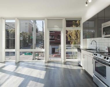 320 East Pine - Photo Thumbnail 5