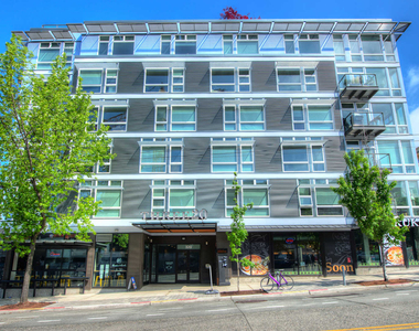 320 East Pine - Photo Thumbnail 24