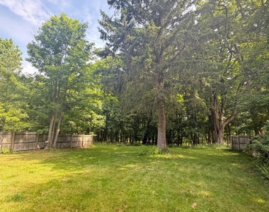 35 Starr Avenue - Photo Thumbnail 2