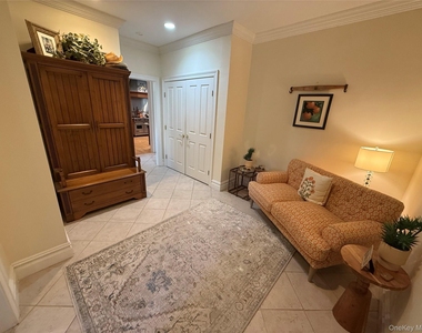 2465 Fairway Drive - Photo Thumbnail 15