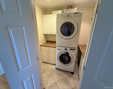 2465 Fairway Drive - Photo Thumbnail 27