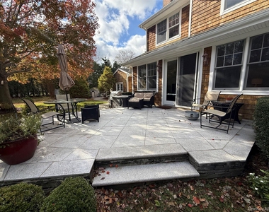 2465 Fairway Drive - Photo Thumbnail 28