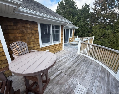 2465 Fairway Drive - Photo Thumbnail 21