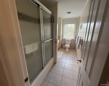 2465 Fairway Drive - Photo Thumbnail 26