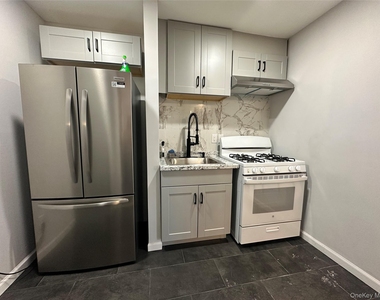 1241 Ridgebury Road - Photo Thumbnail 2