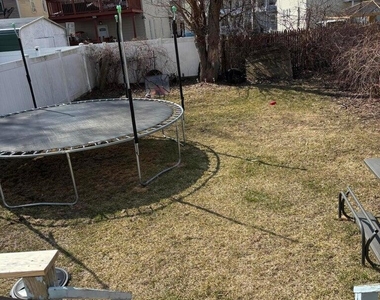 918 Delamont Avenue - Photo Thumbnail 13