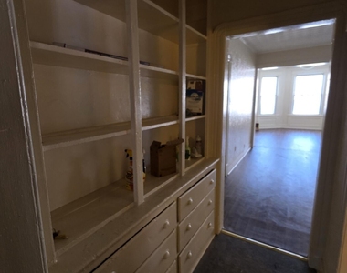 918 Delamont Avenue - Photo Thumbnail 11