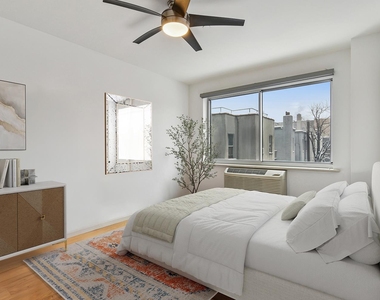 1635 Lexington Avenue - Photo Thumbnail 3