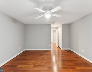 7351 Nicole Marie Court - Photo Thumbnail 19