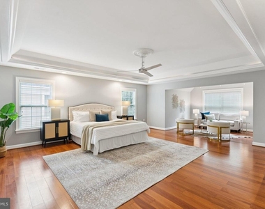 7351 Nicole Marie Court - Photo Thumbnail 20