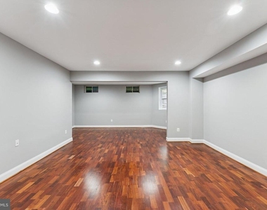 7351 Nicole Marie Court - Photo Thumbnail 13