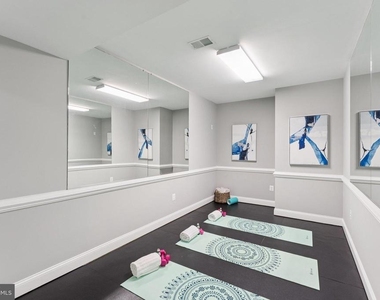 7351 Nicole Marie Court - Photo Thumbnail 12