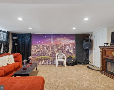 2874 Tolbut Street - Photo Thumbnail 13
