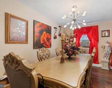 2874 Tolbut Street - Photo Thumbnail 8