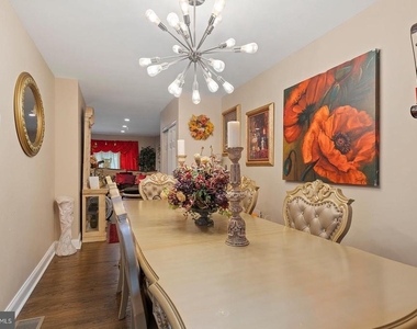 2874 Tolbut Street - Photo Thumbnail 9