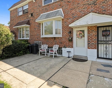 2874 Tolbut Street - Photo Thumbnail 4