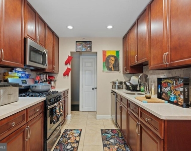 2874 Tolbut Street - Photo Thumbnail 11