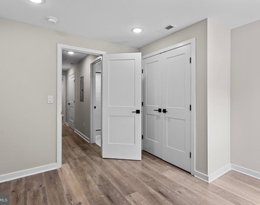 2528 N Hope Street - Photo Thumbnail 15