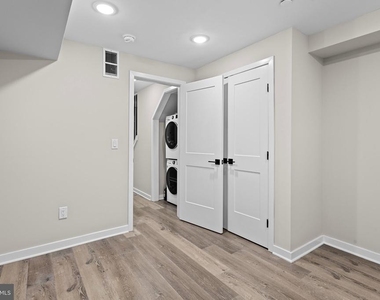 2528 N Hope Street - Photo Thumbnail 20
