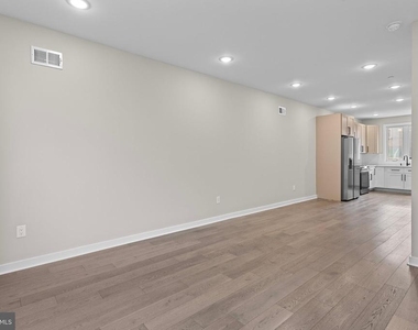 2528 N Hope Street - Photo Thumbnail 11
