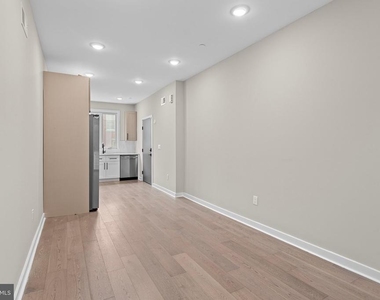 2528 N Hope Street - Photo Thumbnail 9