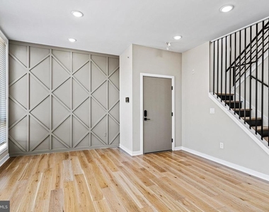 2409 N Hancock Street - Photo Thumbnail 12