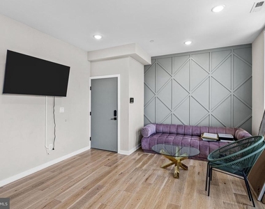 2409 N Hancock Street - Photo Thumbnail 10