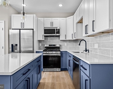 2409 N Hancock Street - Photo Thumbnail 15