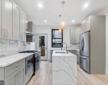 3118 Ridge Avenue - Photo Thumbnail 3