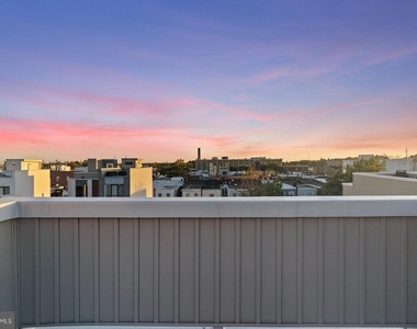 3118 Ridge Avenue - Photo Thumbnail 16