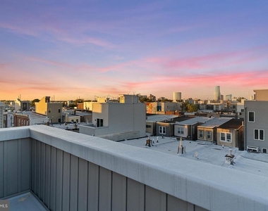 3118 Ridge Avenue - Photo Thumbnail 18