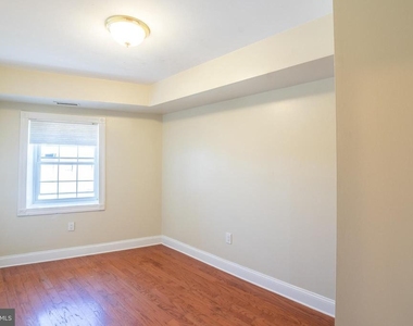 1124 E Passyunk Avenue - Photo Thumbnail 2