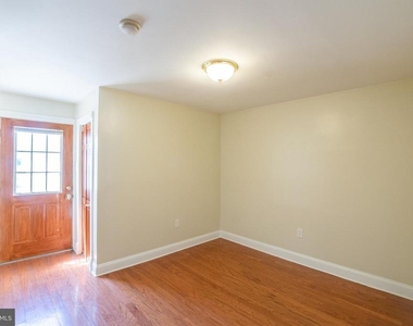 1124 E Passyunk Avenue - Photo Thumbnail 9