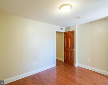 1124 E Passyunk Avenue - Photo Thumbnail 11