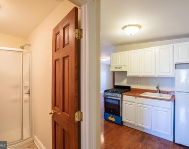 1124 E Passyunk Avenue - Photo Thumbnail 6