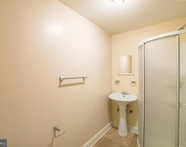 1124 E Passyunk Avenue - Photo Thumbnail 7