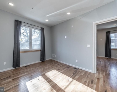 2045 N College Avenue - Photo Thumbnail 4
