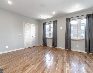 2045 N College Avenue - Photo Thumbnail 5