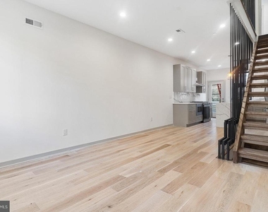 3118 Ridge Avenue - Photo Thumbnail 1