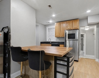 1936 N 7th Street - Photo Thumbnail 4