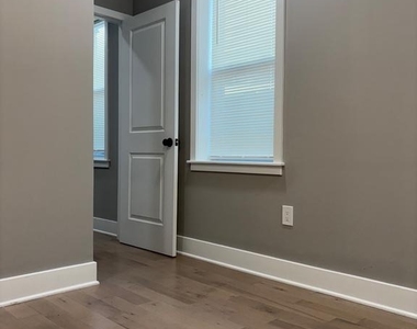 2840 W Girard Avenue - Photo Thumbnail 14
