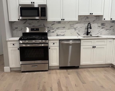 2840 W Girard Avenue - Photo Thumbnail 3