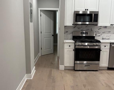 2840 W Girard Avenue - Photo Thumbnail 2
