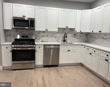 2840 W Girard Avenue - Photo Thumbnail 4