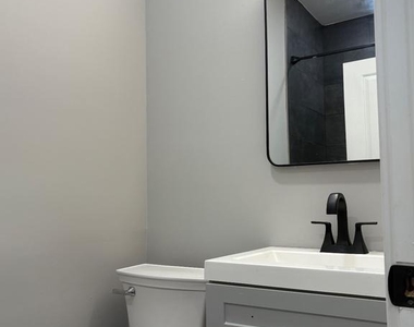 2840 W Girard Avenue - Photo Thumbnail 7