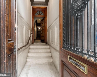 1602 Locust Street - Photo Thumbnail 1