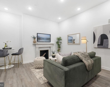1602 Locust Street - Photo Thumbnail 3
